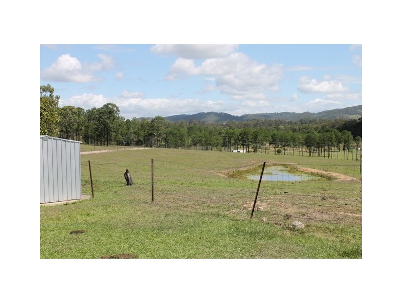 39 Fantail Ct, Moorina QLD 4506