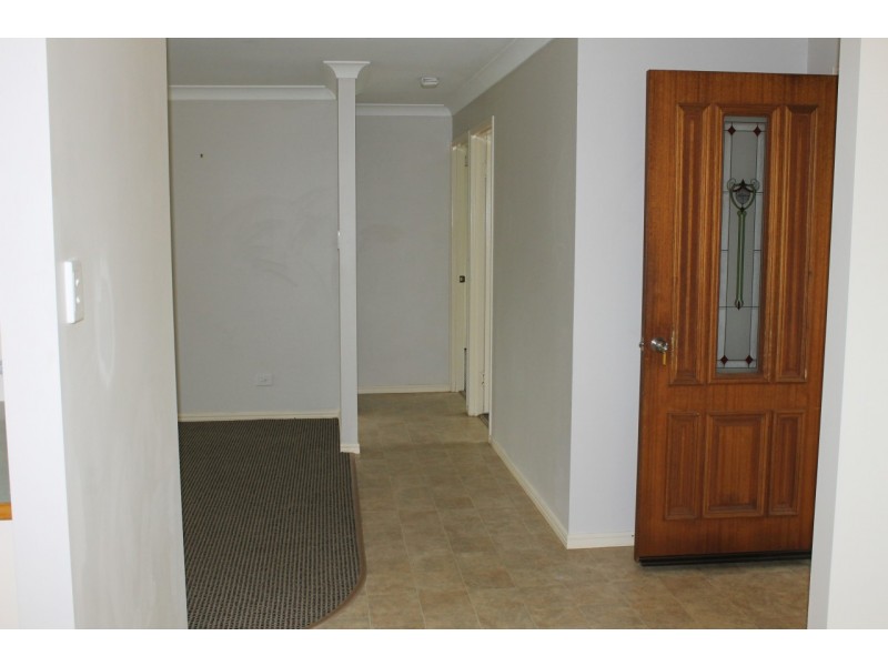 48 Silkyoak Drive, Morayfield QLD 4506