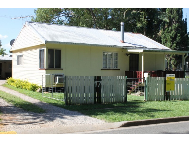 17 The Esplanade, Caboolture QLD 4510
