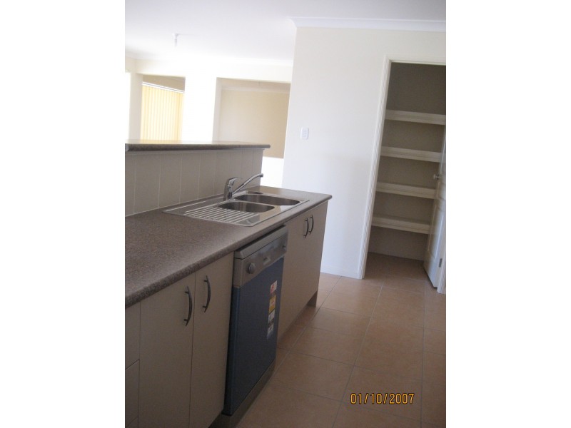 4 Cutler St, Caboolture QLD 4510