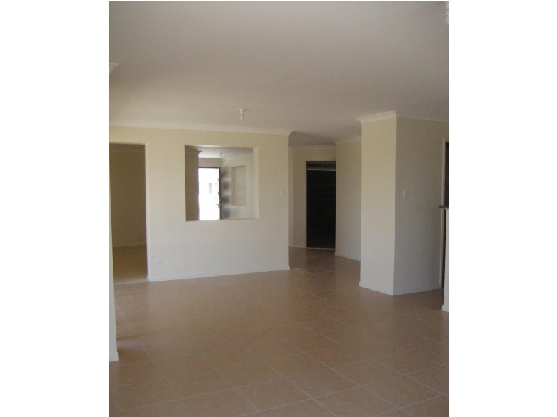 4 Cutler St, Caboolture QLD 4510