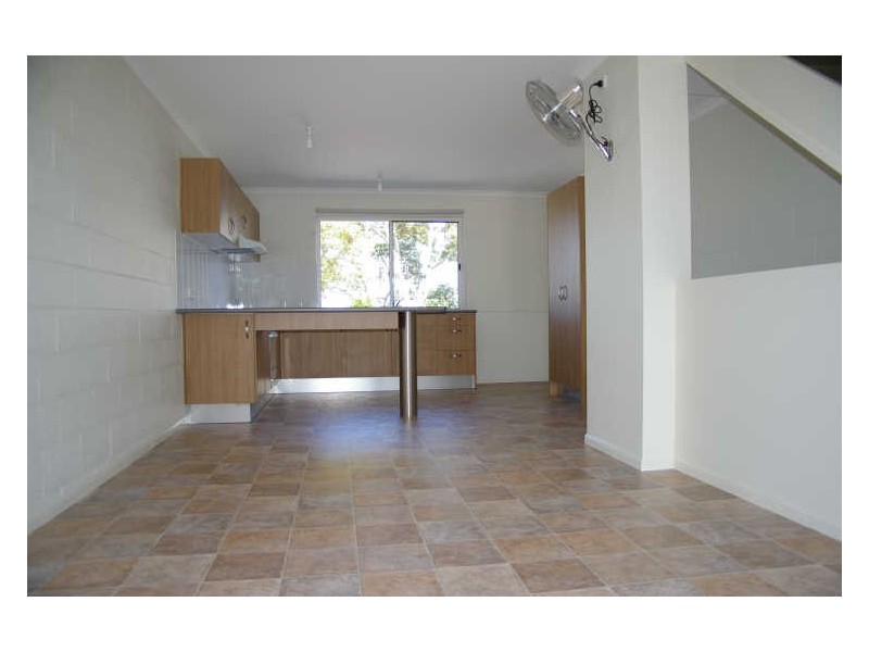 3/6 Railway Pde, Caboolture QLD 4510