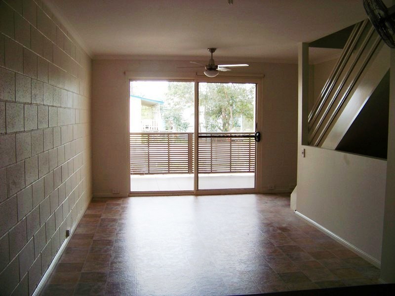 3/6 Railway Pde, Caboolture QLD 4510