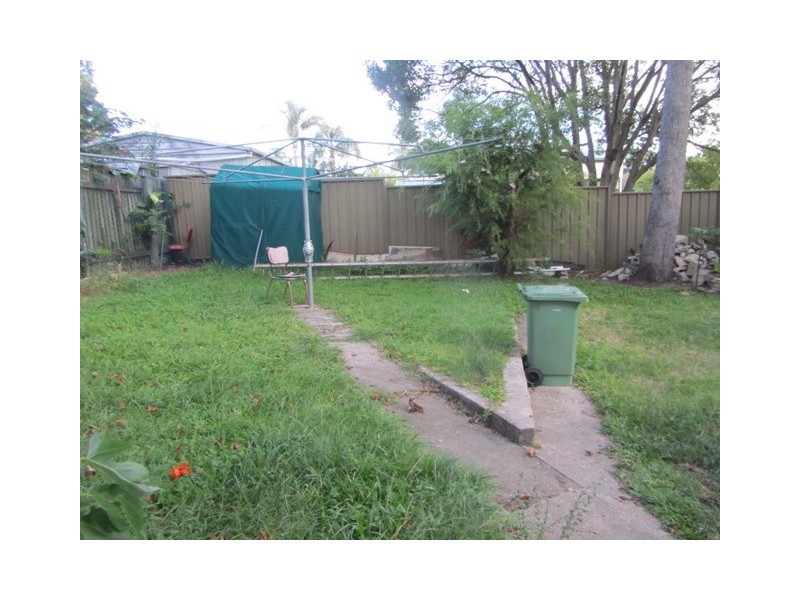 5 Kirkcaldy St, Morayfield QLD 4506