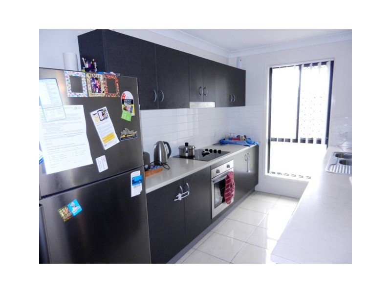 37 Severn Crescent, North Lakes QLD 4509