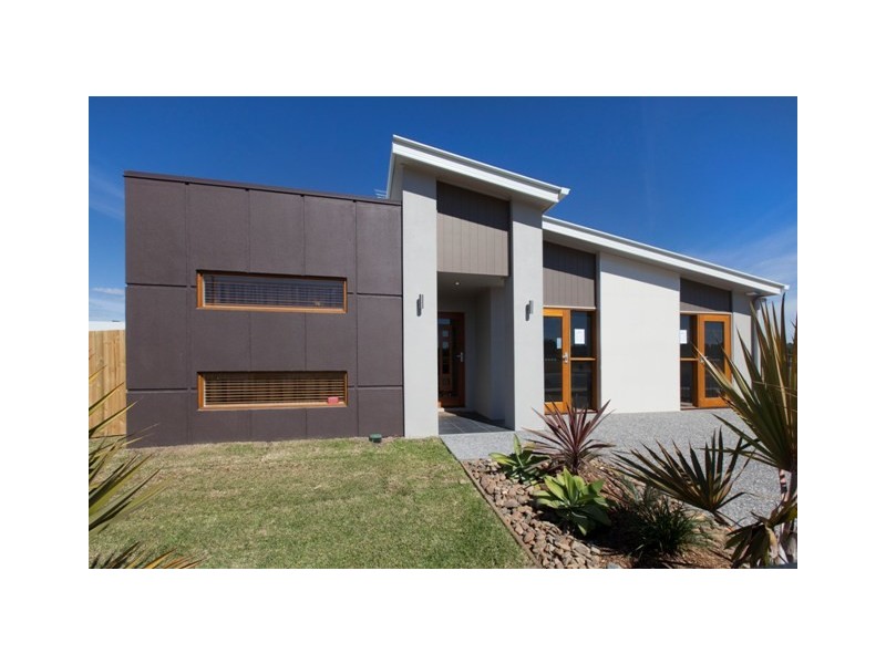 15 Reserve Drive, Caboolture QLD 4510