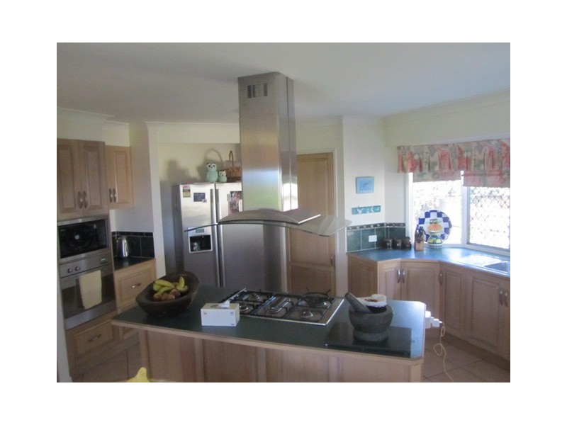 Sandstone Point QLD 4511