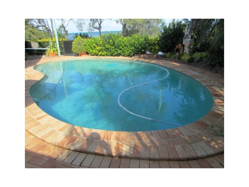 Sandstone Point QLD 4511