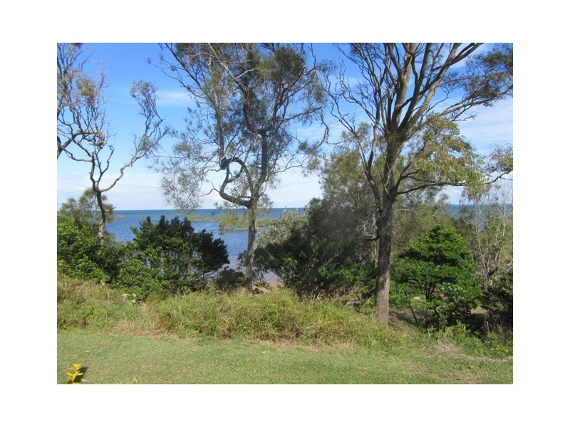 Sandstone Point QLD 4511