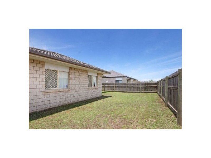 69 Summerhill Dr, Morayfield QLD 4506