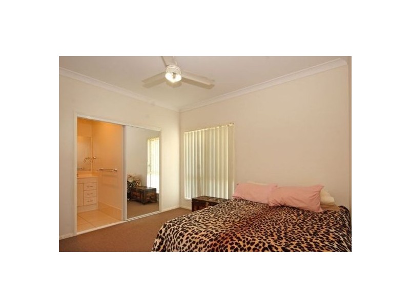 69 Summerhill Dr, Morayfield QLD 4506