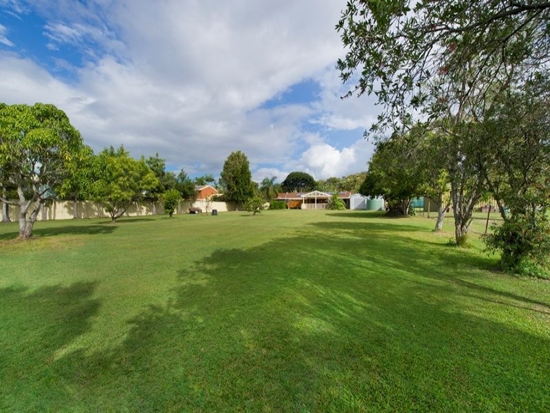 12 Lisa St, Deception Bay QLD 4508