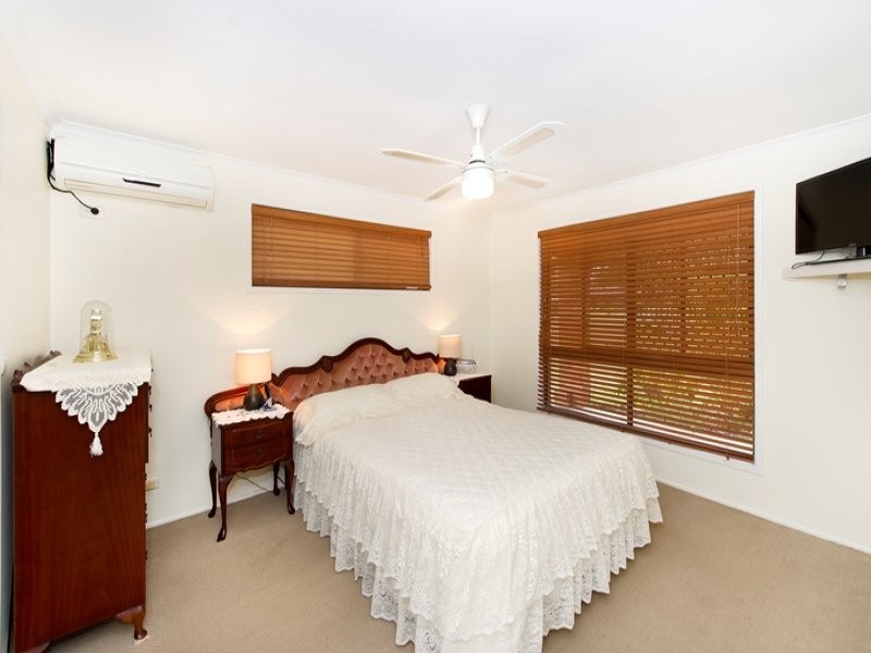 12 Lisa St, Deception Bay QLD 4508