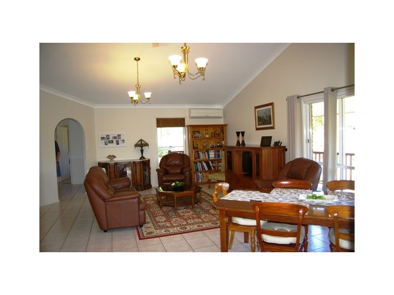 13-15 Ada Cres, Upper Caboolture QLD 4510