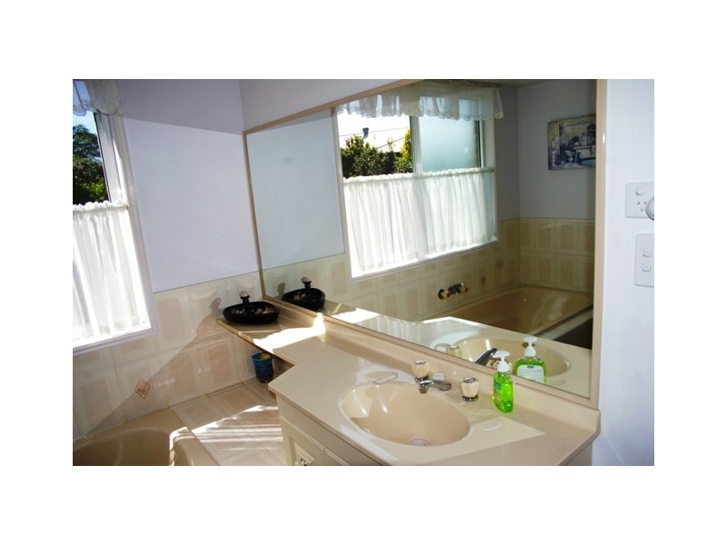 13-15 Ada Cres, Upper Caboolture QLD 4510