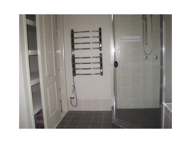 42 Peters Dr, Caboolture QLD 4510