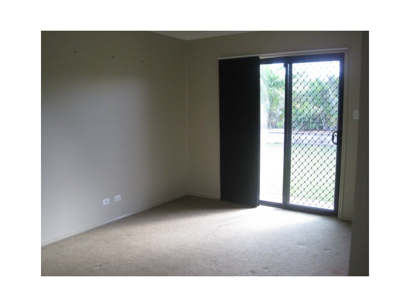 42 Peters Dr, Caboolture QLD 4510