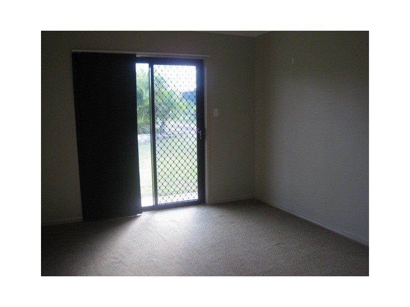 42 Peters Dr, Caboolture QLD 4510