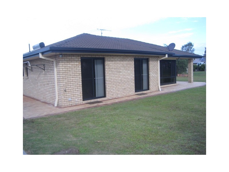 42 Peters Dr, Caboolture QLD 4510