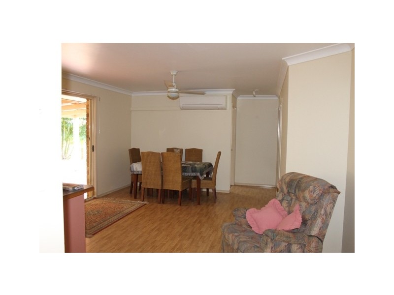 242 Nairn Rd, Morayfield QLD 4506