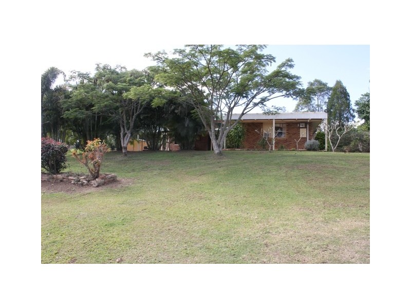 242 Nairn Rd, Morayfield QLD 4506