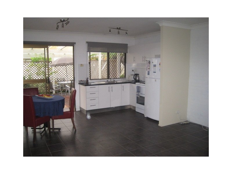 1/16 Joanne Street, Caboolture QLD 4510