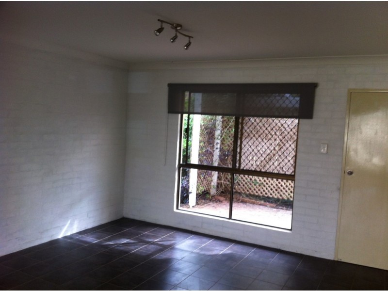 1/16 Joanne Street, Caboolture QLD 4510