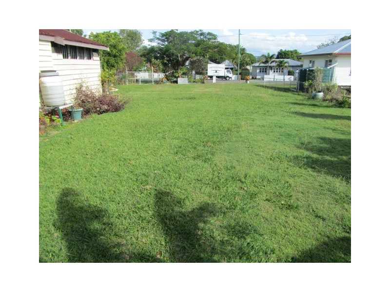 9 Russell St, Caboolture QLD 4510