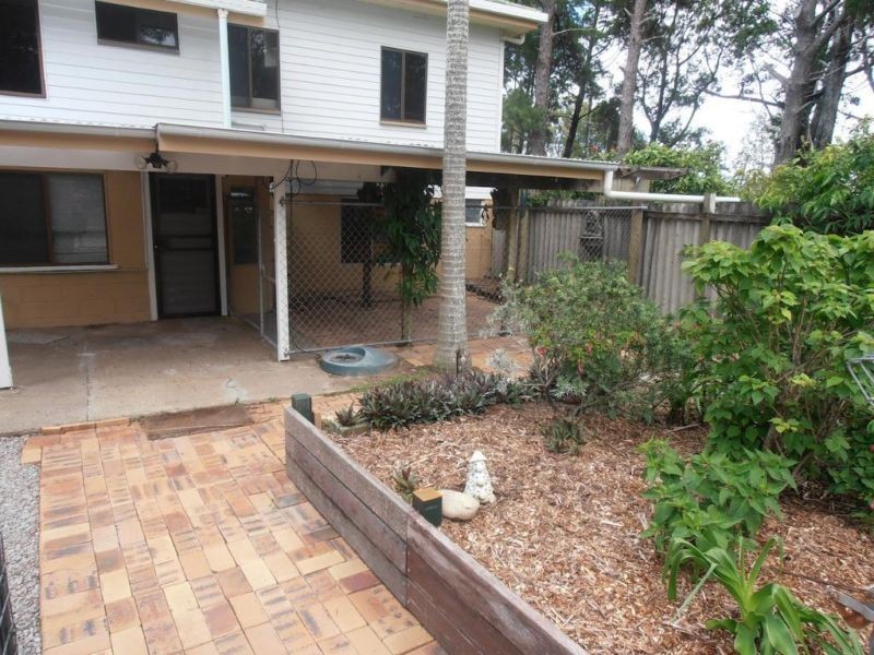696 Beachmere Road, Beachmere QLD 4510