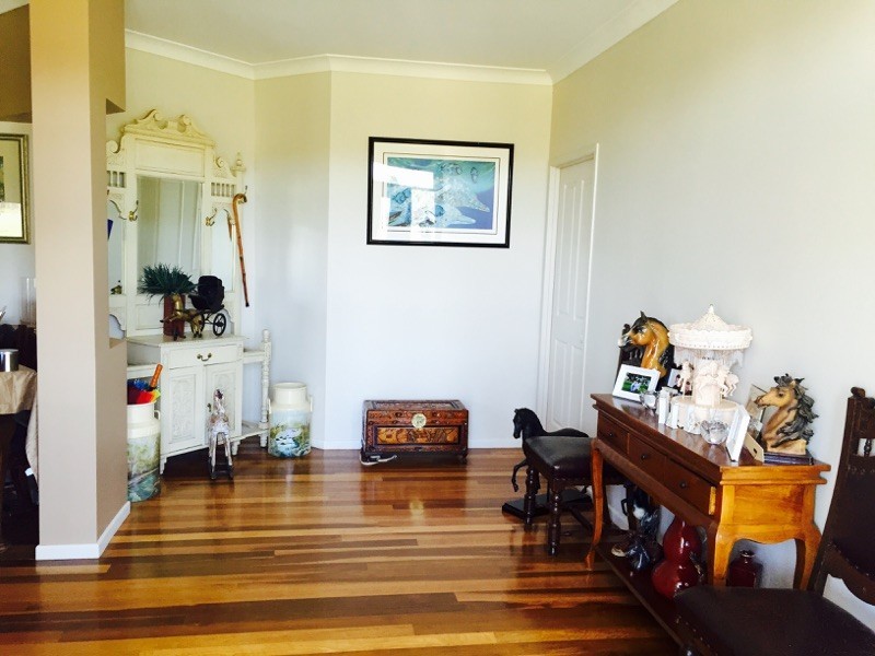 786 Beachmere Road, Beachmere QLD 4510