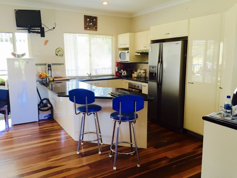 786 Beachmere Road, Beachmere QLD 4510