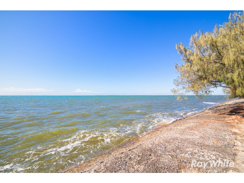102 Biggs Avenue, Beachmere QLD 4510