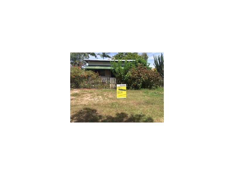 18 Lalroy Street, Beachmere QLD 4510