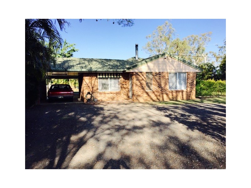 128 Hall Road, Elimbah QLD 4516