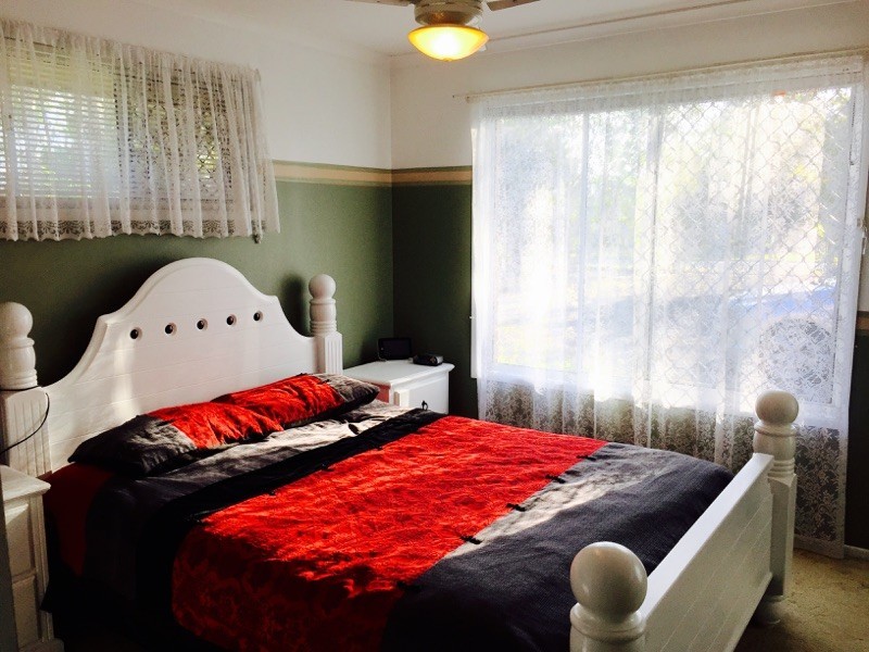 128 Hall Road, Elimbah QLD 4516