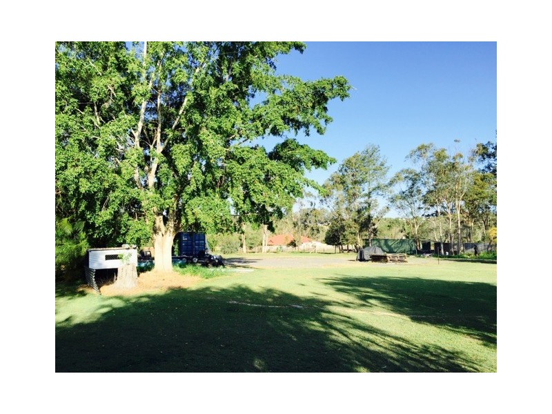 128 Hall Road, Elimbah QLD 4516