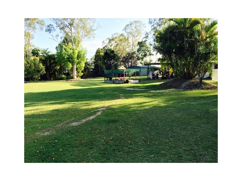 128 Hall Road, Elimbah QLD 4516