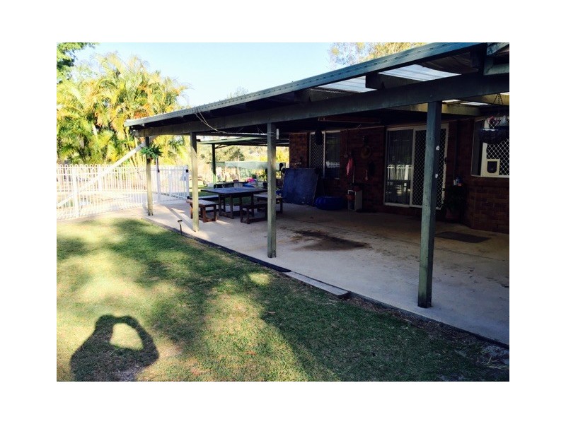 128 Hall Road, Elimbah QLD 4516