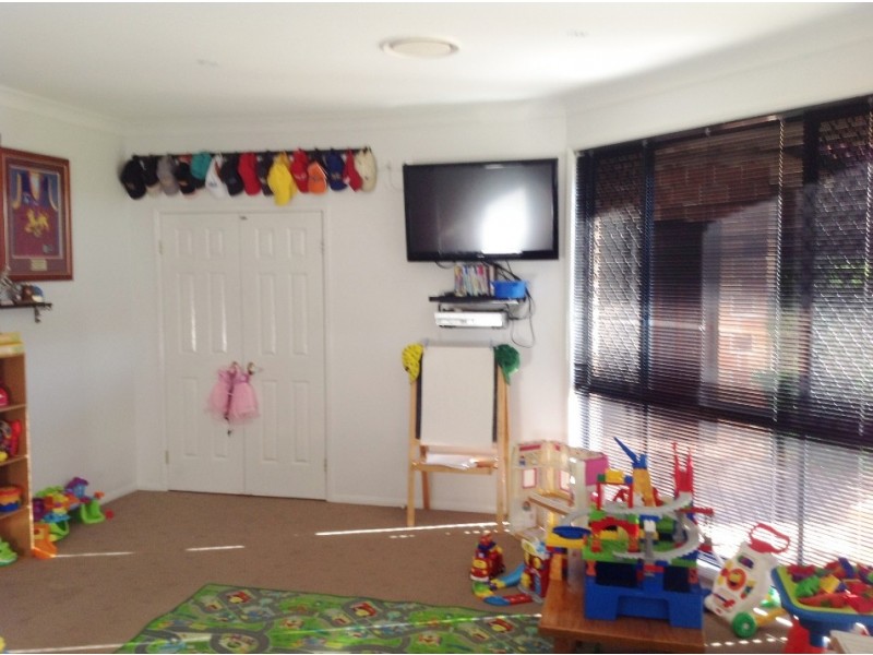 9 Moselle Court, Morayfield QLD 4506