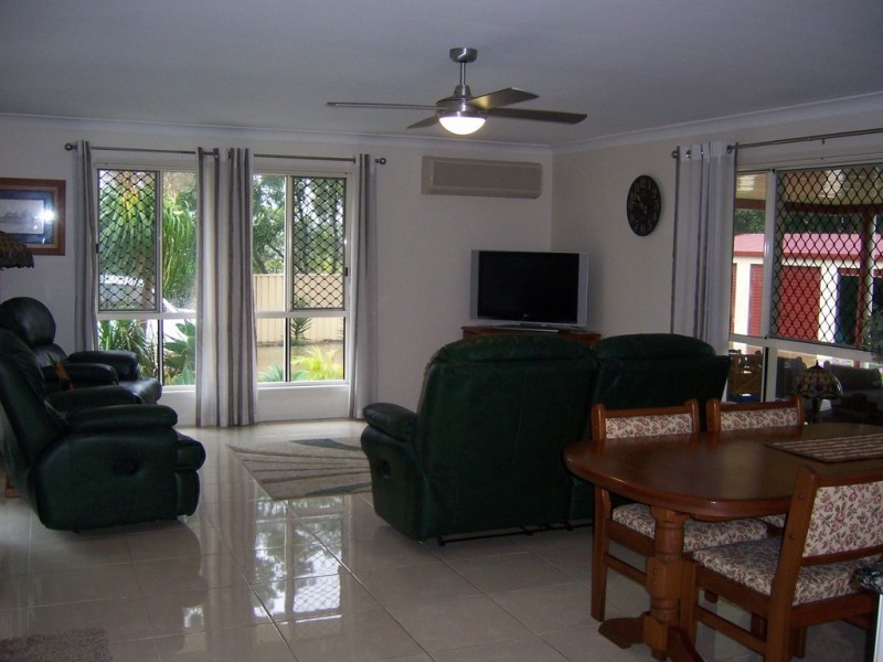 9 Milford Ct, Burpengary QLD 4505