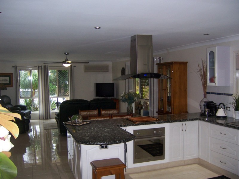 9 Milford Ct, Burpengary QLD 4505