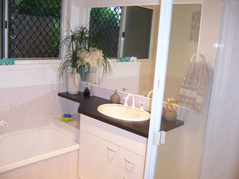 9 Milford Ct, Burpengary QLD 4505