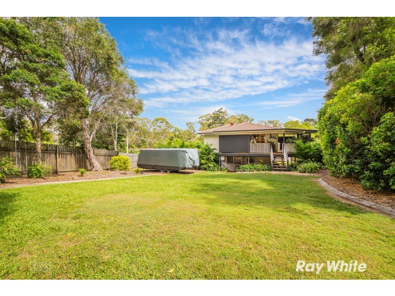 2 Warringah Grove, Petrie QLD 4502