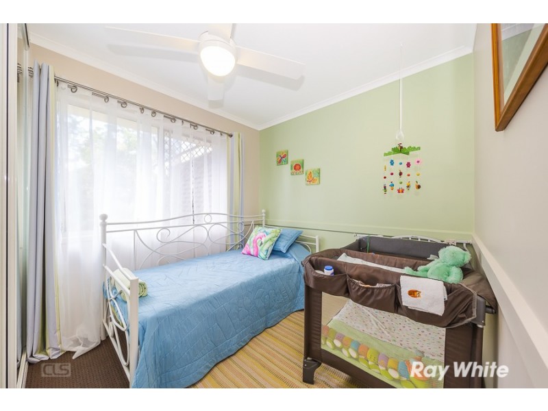 2 Warringah Grove, Petrie QLD 4502