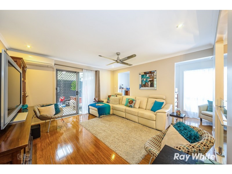 2 Warringah Grove, Petrie QLD 4502