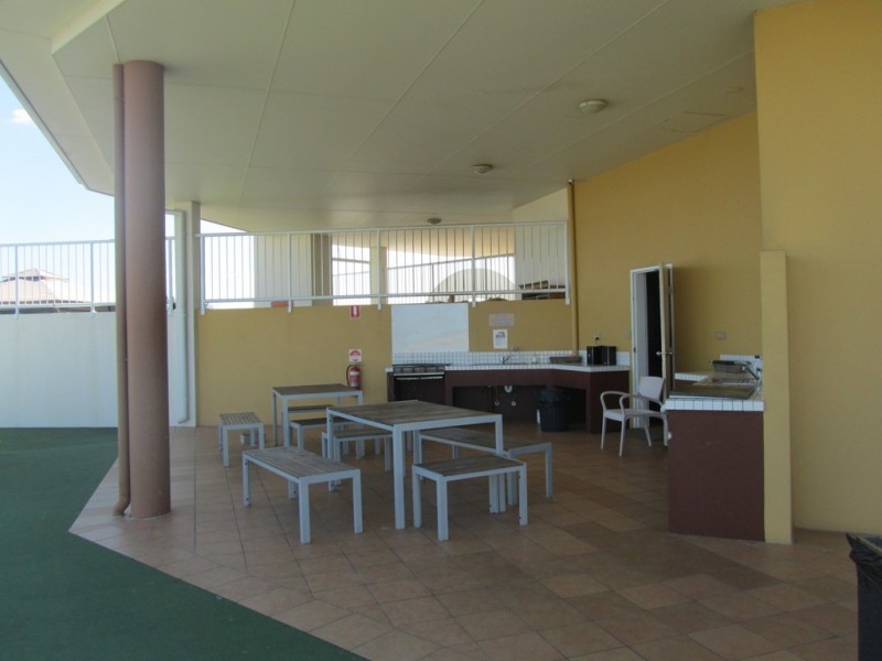 11/5 Links Court, Woorim QLD 4507