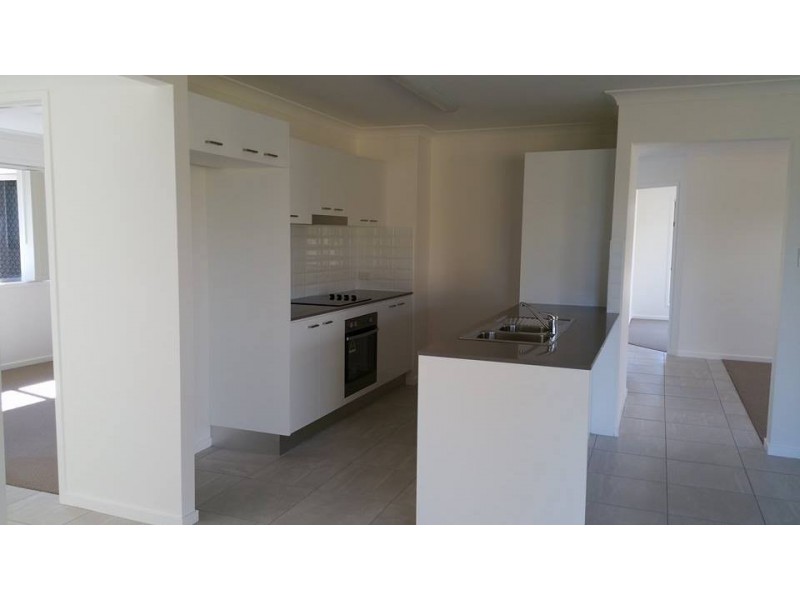 37 Pinegrove Street, Morayfield QLD 4506