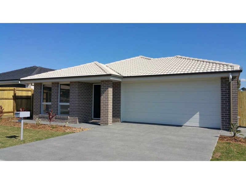 35 Pinegrove St, Morayfield QLD 4506