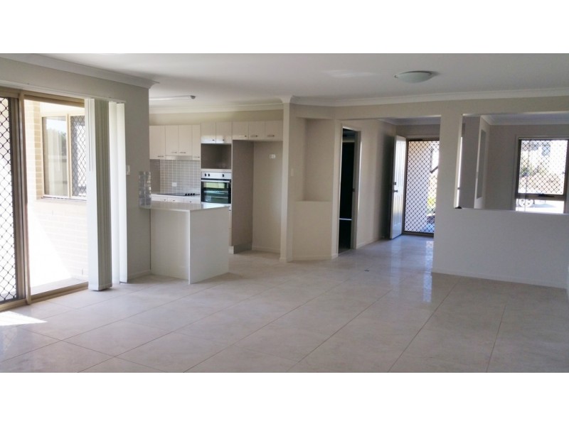 4 Nelson Court, Morayfield QLD 4506