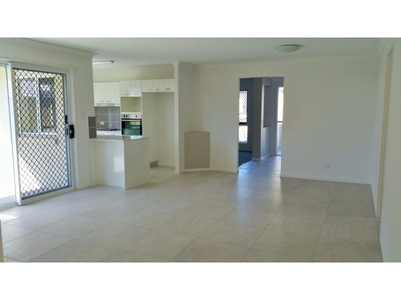 8 Nelson Court, Morayfield QLD 4506